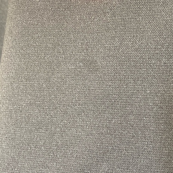 Under Amour Sweatshirt - Picture 7 of 8